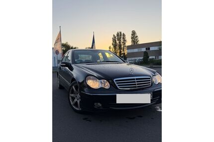 Mercedes-Benz C 180 Gebrauchtwagen