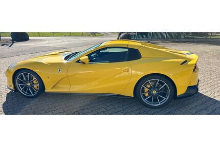 Ferrari 812 Gebrauchtwagen