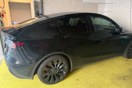 Tesla Model Y Gebrauchtwagen