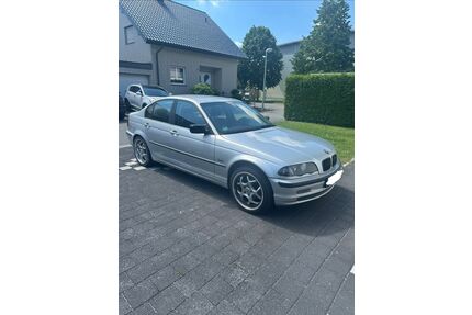BMW 323 Gebrauchtwagen