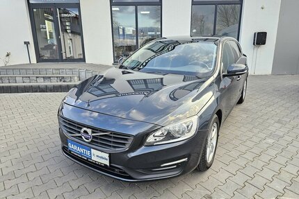 Volvo V60 D3 Linje Business NAVI AHK AUS 2.HAND Gebrauchtwagen