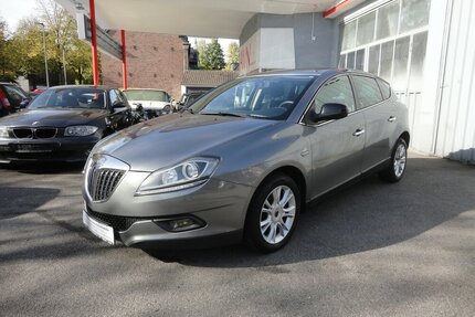 Lancia Delta Oro 1,9d 140 KW HU11/27 Klimatr+Navi+Leder 