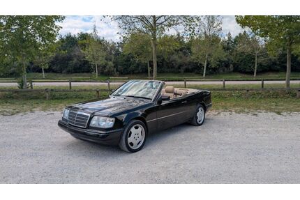 Mercedes-Benz 220 Gebrauchtwagen