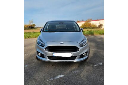 Ford S-Max Gebrauchtwagen
