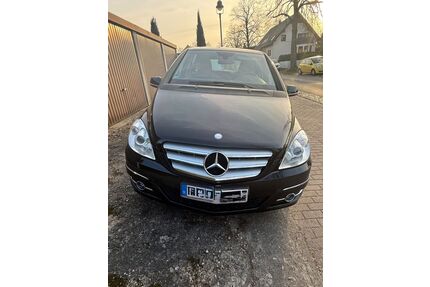 Mercedes-Benz B 200 Gebrauchtwagen