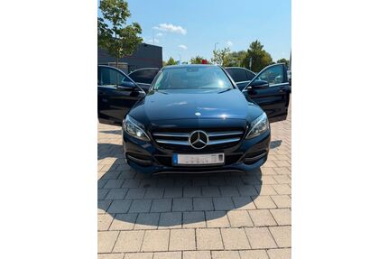 Mercedes-Benz 220 Gebrauchtwagen