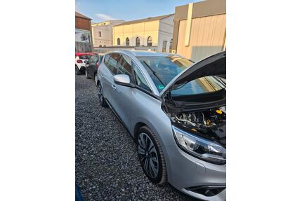 Renault Grand Scenic Gebrauchtwagen