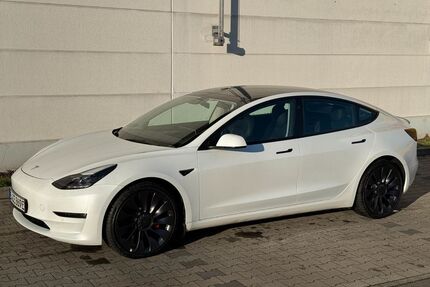 Tesla Model 3 Gebrauchtwagen