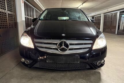 Mercedes-Benz B 180 Gebrauchtwagen