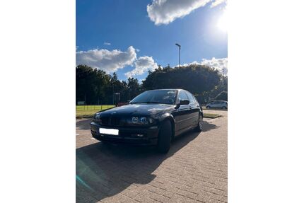 BMW 323 Gebrauchtwagen