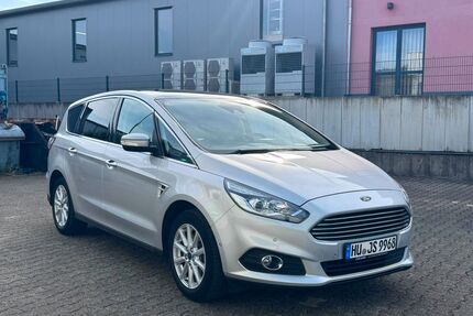 Ford S-Max Gebrauchtwagen