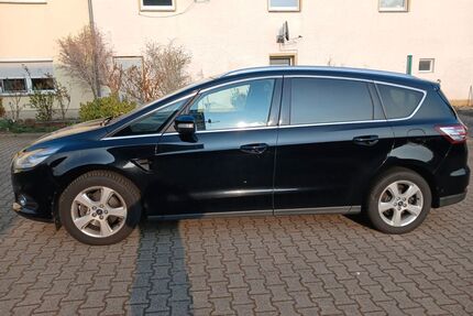 Ford S-Max Gebrauchtwagen