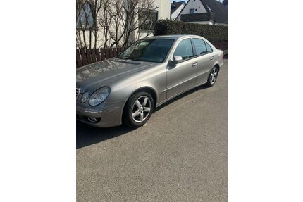 Mercedes-Benz E 200 Gebrauchtwagen