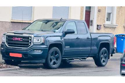 GMC Sierra 