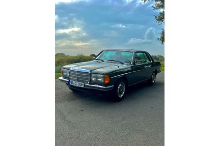 Mercedes-Benz 230 Gebrauchtwagen