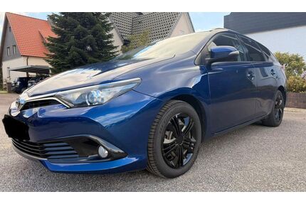 Toyota Auris Gebrauchtwagen
