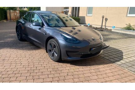 Tesla Model 3 Gebrauchtwagen