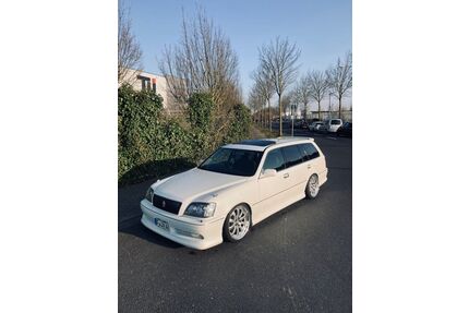 Toyota Crown Gebrauchtwagen