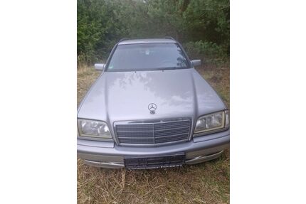 Mercedes-Benz 240 Gebrauchtwagen