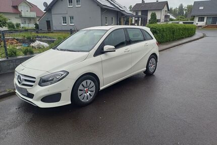 Mercedes-Benz B 180 Gebrauchtwagen