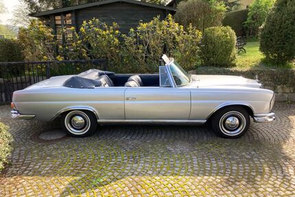 Mercedes-Benz 220 Gebrauchtwagen