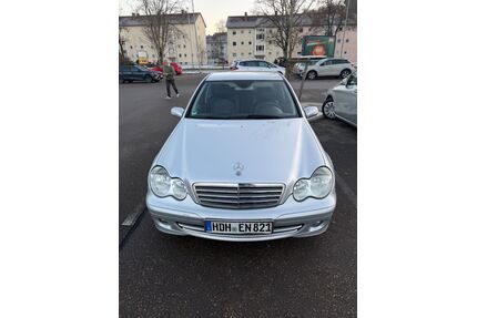 Mercedes-Benz 220 Gebrauchtwagen