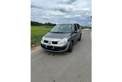 Renault Grand Scenic Gebrauchtwagen