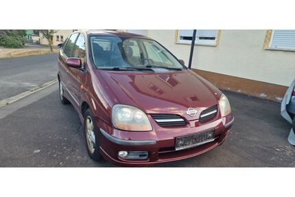Nissan Almera Tino Gebrauchtwagen