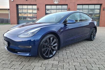 Tesla Model 3 Gebrauchtwagen