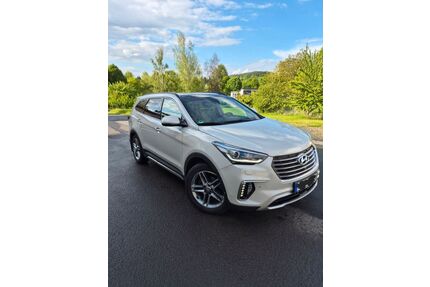 Hyundai Grand Santa Fe Gebrauchtwagen