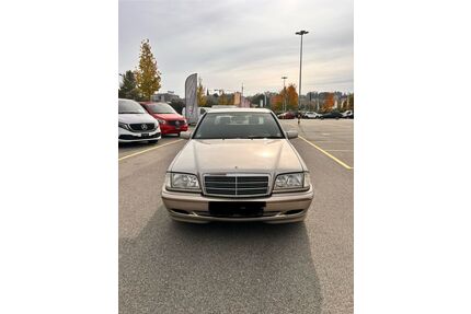 Mercedes-Benz C 180 Gebrauchtwagen
