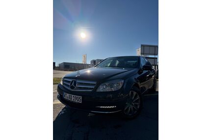 Mercedes-Benz 220 Gebrauchtwagen