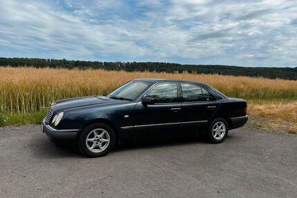 Mercedes-Benz 240 Gebrauchtwagen