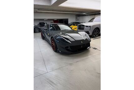 Ferrari 812 Gebrauchtwagen