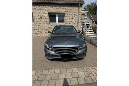 Mercedes-Benz E 220 Gebrauchtwagen
