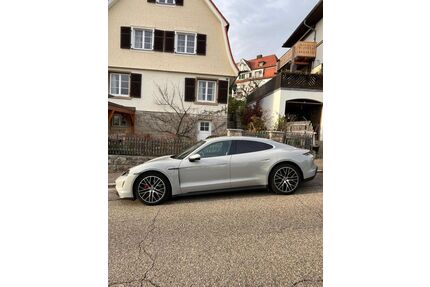 Porsche Taycan Gebrauchtwagen