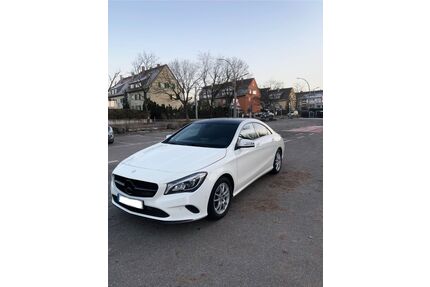 Mercedes-Benz CLA 180 Gebrauchtwagen
