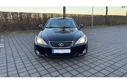 Lexus IS 220 Gebrauchtwagen