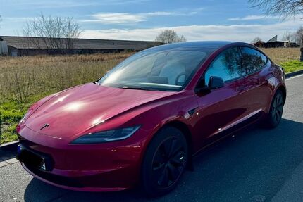 Tesla Model 3 Gebrauchtwagen