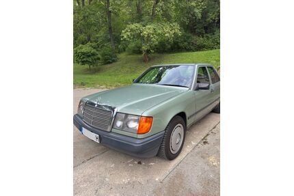 Mercedes-Benz 230 Gebrauchtwagen