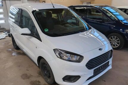 Ford Tourneo Courier Gebrauchtwagen