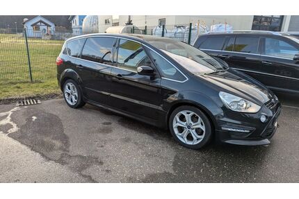 Ford S-Max Gebrauchtwagen