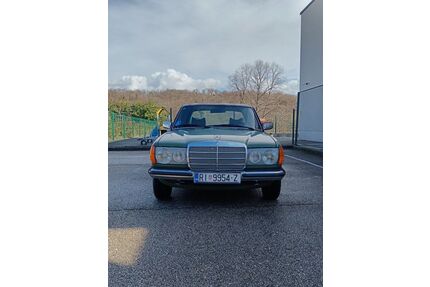 Mercedes-Benz E 300 Gebrauchtwagen