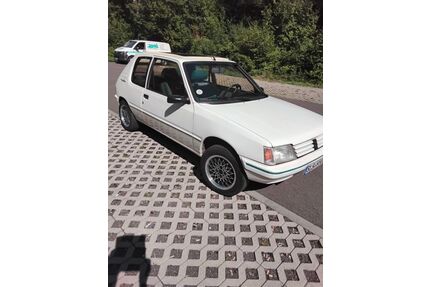 Peugeot 205 Gebrauchtwagen