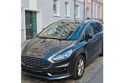 Ford S-Max Gebrauchtwagen