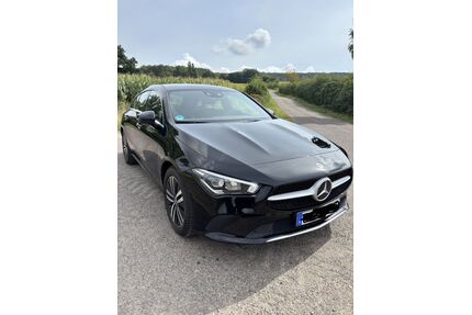 Mercedes-Benz CLA 180 Shooting Brake Gebrauchtwagen