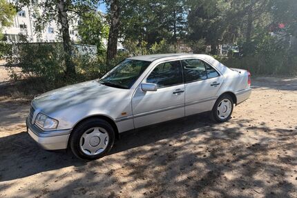 Mercedes-Benz C 180 Gebrauchtwagen
