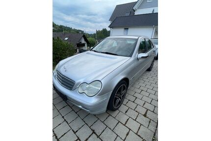 Mercedes-Benz C 180 Gebrauchtwagen