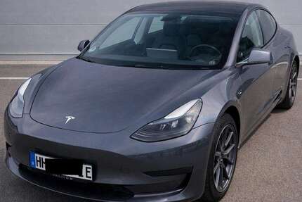 Tesla Model 3 Gebrauchtwagen