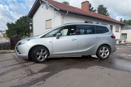 Opel Zafira Tourer Gebrauchtwagen